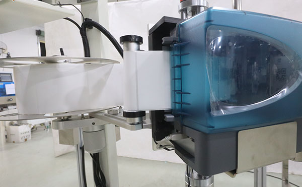 实时打印贴标机,打印贴标机,全自动贴标机